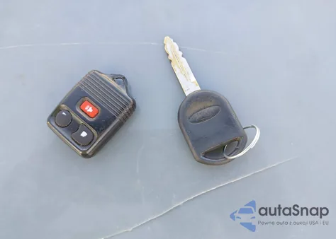 2004 Ford F-150 Xlt z USA, uszkodzony, nr VIN 1FTRW12W24KC80771